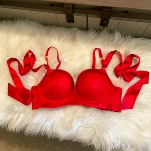 NWOT Victoria’s Secret Push-up Bra